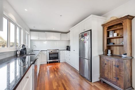 Photo of property in 48 Withells Road, Avonhead, Christchurch, 8042