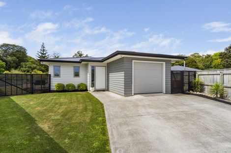 Photo of property in 15 Kingi Te Ahoaho Place, Otaki, 5512