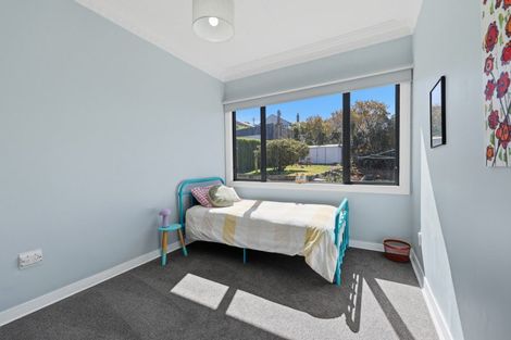 Photo of property in 76 Middleton Road, Kew, Dunedin, 9012