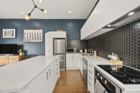 Photo of property in 23 Douglas Street, Mount Cook, Wellington, 6021