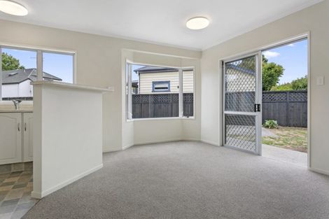 Photo of property in 122b Victoria Street, Cambridge, 3434