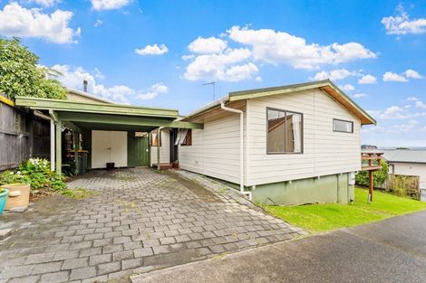 Photo of property in 2/25 Beach Road, Manly, Whangaparaoa, 0930