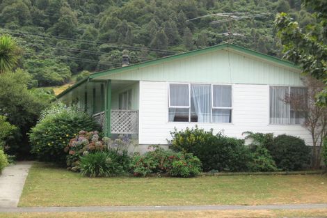 Photo of property in 188 California Drive, Totara Park, Upper Hutt, 5018