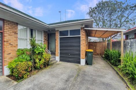 Photo of property in 2/90 Pakuranga Road, Pakuranga, Auckland, 2010