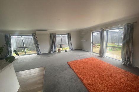 Photo of property in 2 Pattullo Crescent, Wallaceville, Upper Hutt, 5018