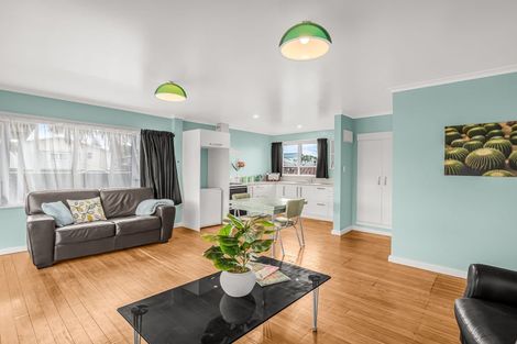 Photo of property in 31 Matai Street, Castlecliff, Whanganui, 4501