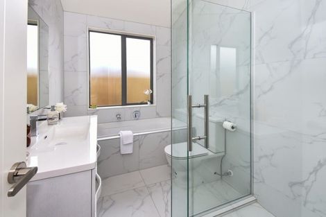 Photo of property in 13 Huahua Crescent, Papakura, 2110