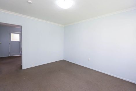 Photo of property in 2/4 Granville Street, Silverstream, Upper Hutt, 5019