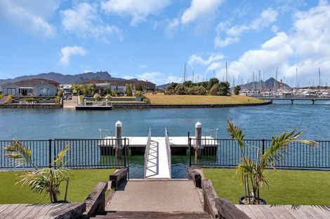 Photo of property in 25 Waitemata Drive, One Tree Point, 0118