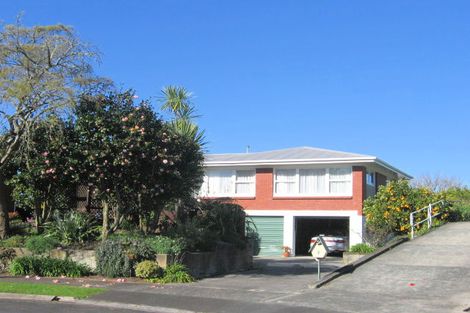 Photo of property in 6 Aotea Place, Chedworth, Hamilton, 3210