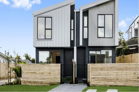 Photo of property in 4/82 East Coast Road, Milford, Auckland, 0620