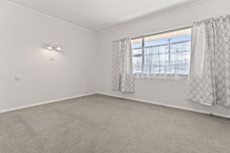 Photo of property in 1 Wakelin Street, Carterton, 5713