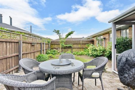 Photo of property in 2/9 Chilton Drive, Mairehau, Christchurch, 8052