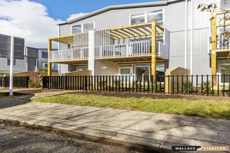 Photo of property in 11/2 Moor Avenue, Te Atatu Peninsula, Auckland, 0610