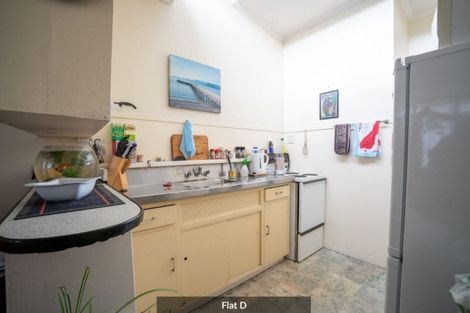 Photo of property in 90 Victoria Avenue, Palmerston North, 4410