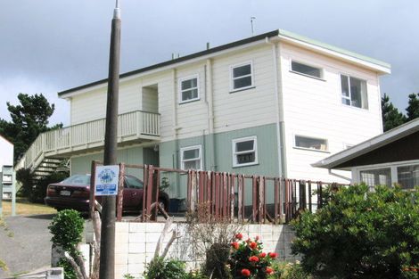 Photo of property in 23 Maple Grove, Kingston, Wellington, 6021