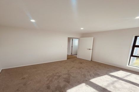 Photo of property in 2/2 Smiths Avenue, Papakura, 2110