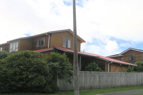 Photo of property in 35 Landsdowne Terrace, Karori, Wellington, 6012