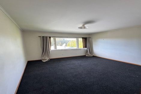 Photo of property in 74 Kervil Avenue, Te Atatu Peninsula, Auckland, 0610