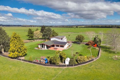 Photo of property in 1182a Tikokino Road, Waipawa, 4273