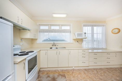 Photo of property in 196 Cambridge Street, Levin, 5510