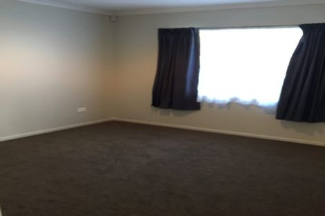 Photo of property in 1 Northolt Road, Fairview Downs, Hamilton, 3214