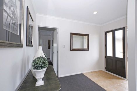 Photo of property in 16 Gambia Grove, Flagstaff, Hamilton, 3210