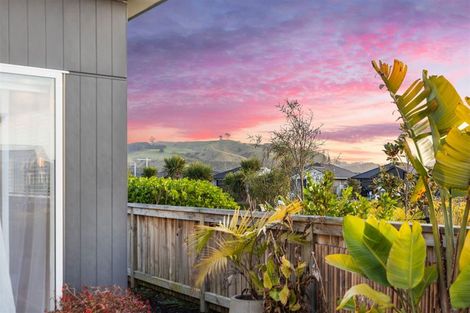 Photo of property in 17 Parkside Mews, Papamoa, 3118