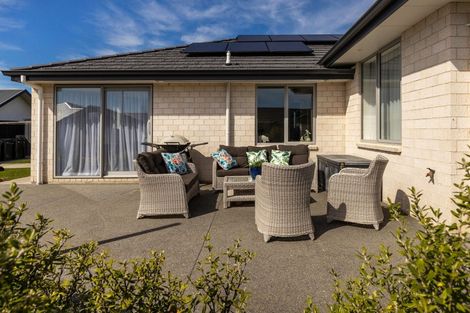 Photo of property in 18 Rose Manor Drive, Springlands, Blenheim, 7201
