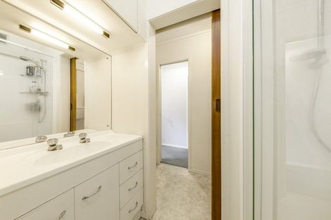 Photo of property in 43 Kelvyn Grove, Hillpark, Auckland, 2102