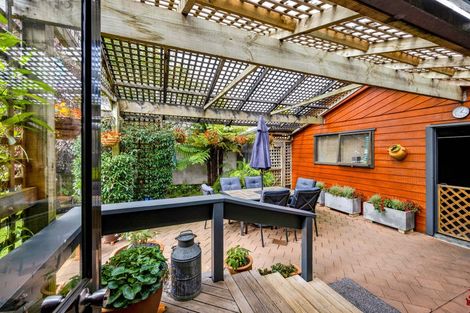 Photo of property in 33 Mccarthy Street, Hawera, 4610