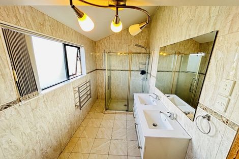 Photo of property in 58 Carnoustie Drive, Wattle Downs, Auckland, 2103
