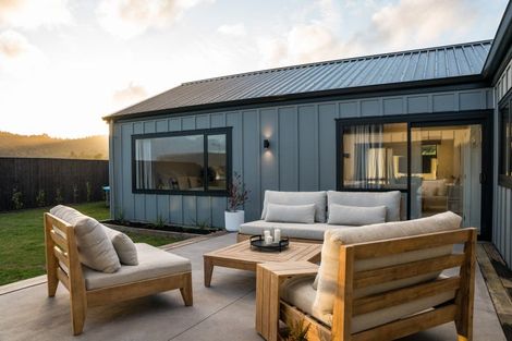 Photo of property in 2 Seven Oaks Drive, Kinloch, Taupo, 3377