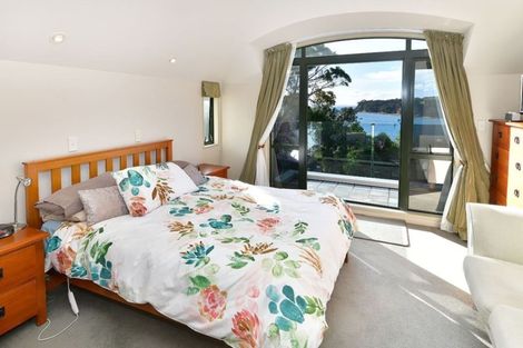 Photo of property in 21 The Crescent, Tindalls Beach, Whangaparaoa, 0930