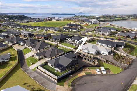 Photo of property in 6 Herring Place, Omokoroa, 3114