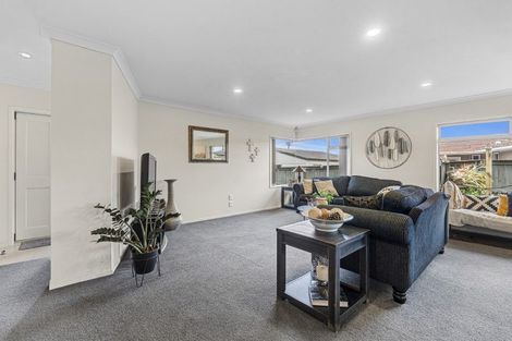 Photo of property in 379 Carrington Street, Upper Vogeltown, New Plymouth, 4310