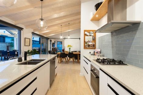 Photo of property in 17 Awatira Drive, Papamoa Beach, Papamoa, 3118