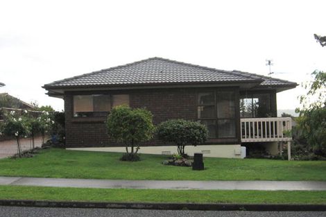 Photo of property in 1/30 Cromdale Avenue, Highland Park, Auckland, 2010