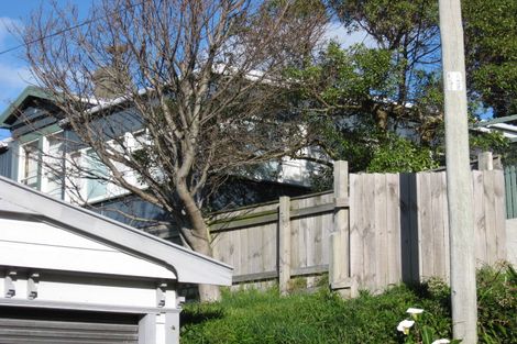 Photo of property in 11 Upper Bourke Street, Kilbirnie, Wellington, 6022