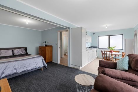 Photo of property in 227 Papamoa Beach Road, Papamoa Beach, Papamoa, 3118