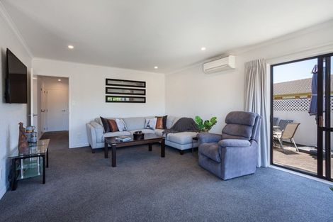 Photo of property in 13 Ngamotu Place, Mount Maunganui, 3116