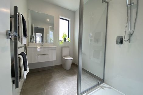 Photo of property in 1 Eric Gifford Drive, Ranui, Auckland, 0612