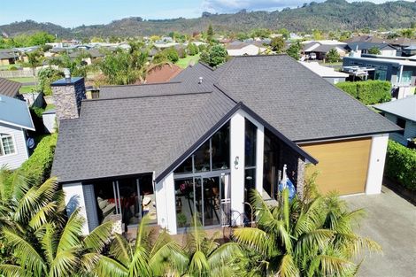 Photo of property in 8 Sara Way, Whitianga, 3510