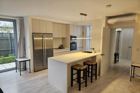 Photo of property in 3/99 Aikmans Road, Merivale, Christchurch, 8014