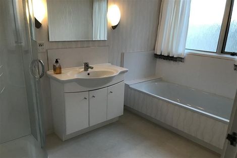 Photo of property in 1/22 Prestige Place, Castor Bay, Auckland, 0620