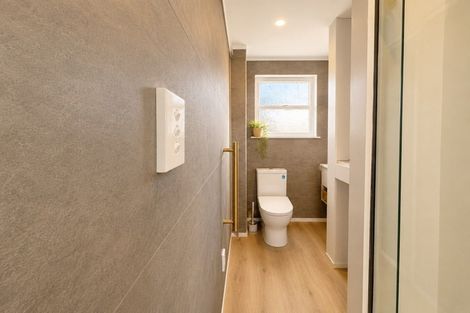 Photo of property in 11/219 Onewa Road, Birkenhead, Auckland, 0626