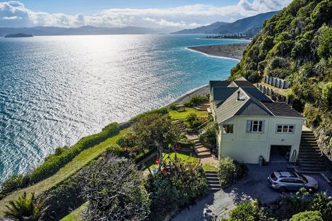 Photo of property in 465 Muritai Road, Eastbourne, Lower Hutt, 5013