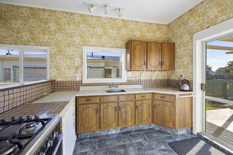 Photo of property in 46 Egmont Street, Hawera, 4610