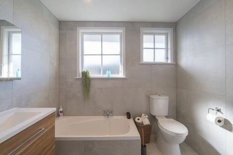 Photo of property in 73 Morrow Avenue, St Andrews, Hamilton, 3200