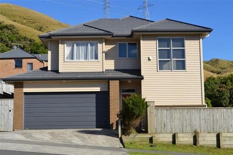 Photo of property in 4 Erlestoke Crescent, Churton Park, Wellington, 6037